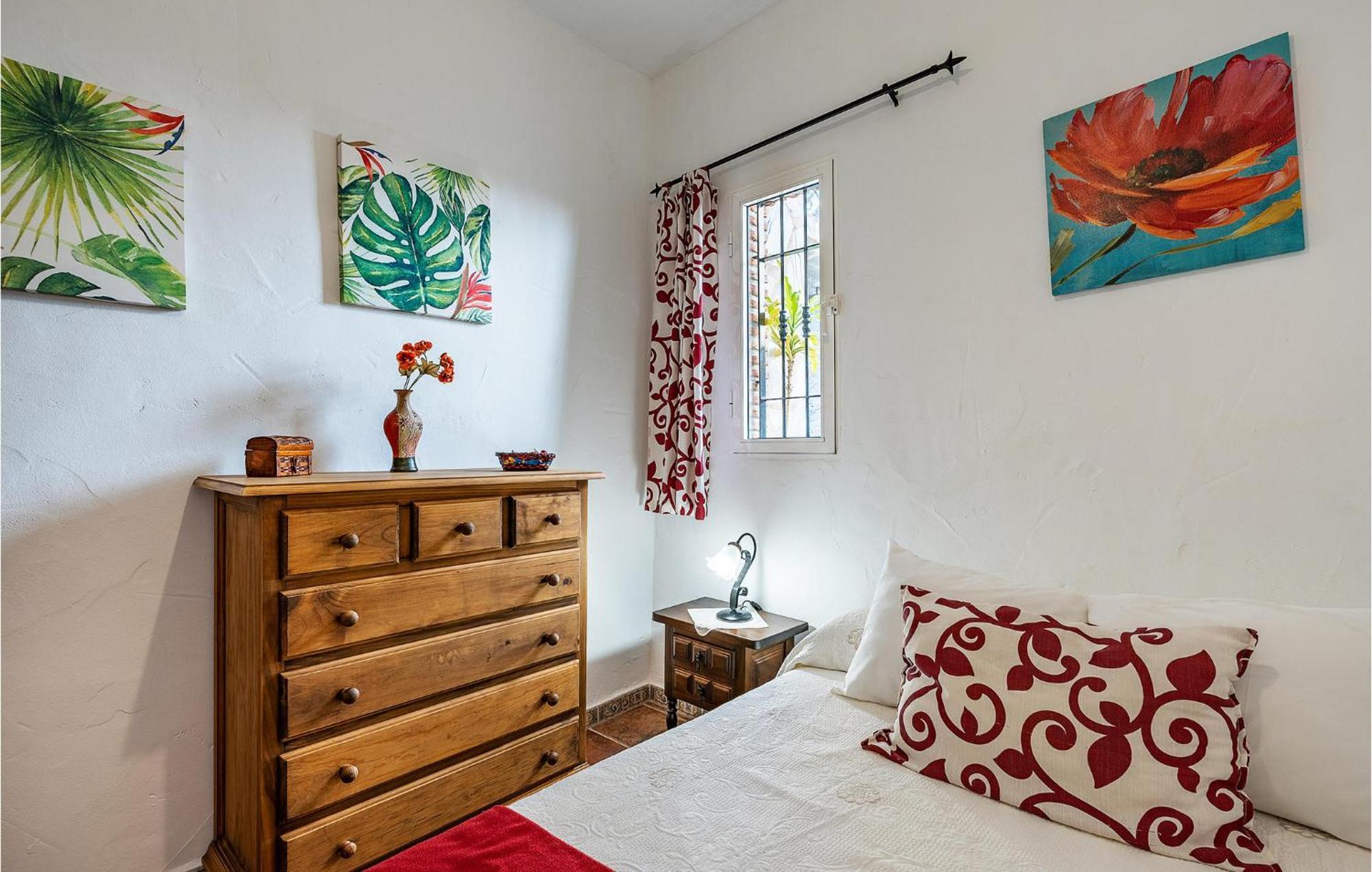 Amazing Home In Frigiliana With Kitchen Extérieur photo