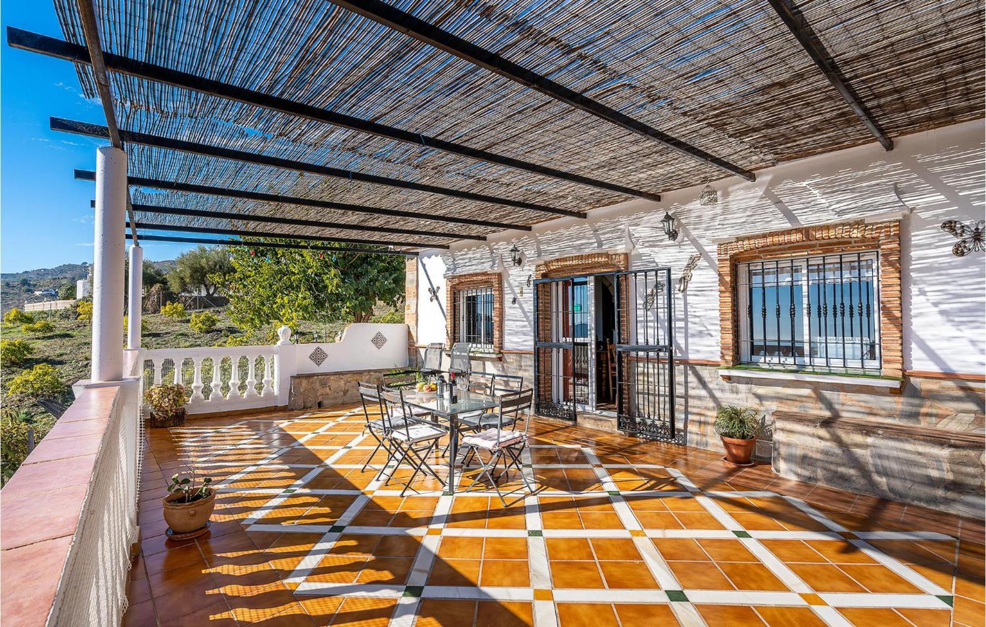 Amazing Home In Frigiliana With Kitchen Extérieur photo