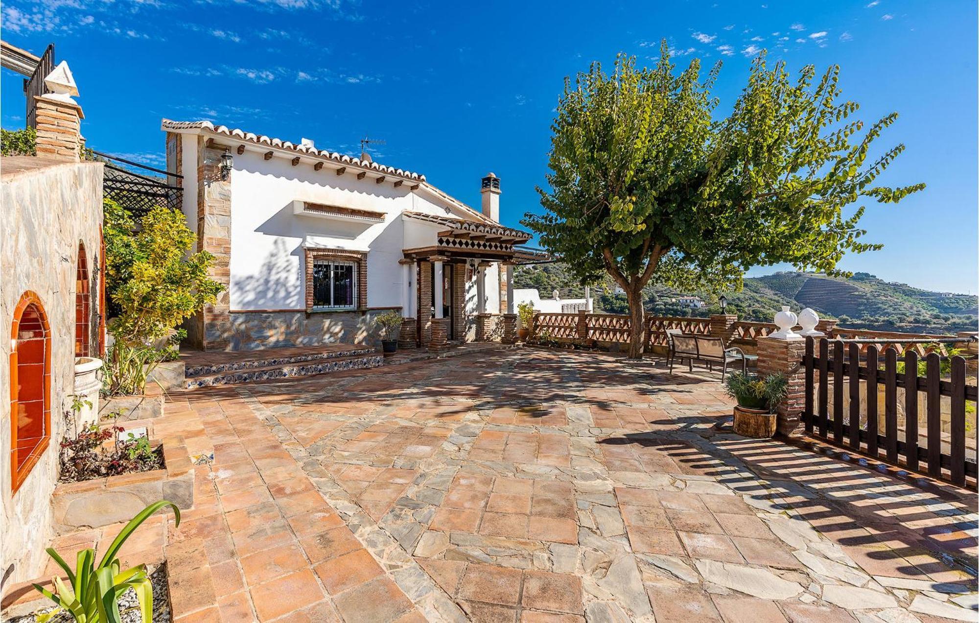 Amazing Home In Frigiliana With Kitchen Extérieur photo